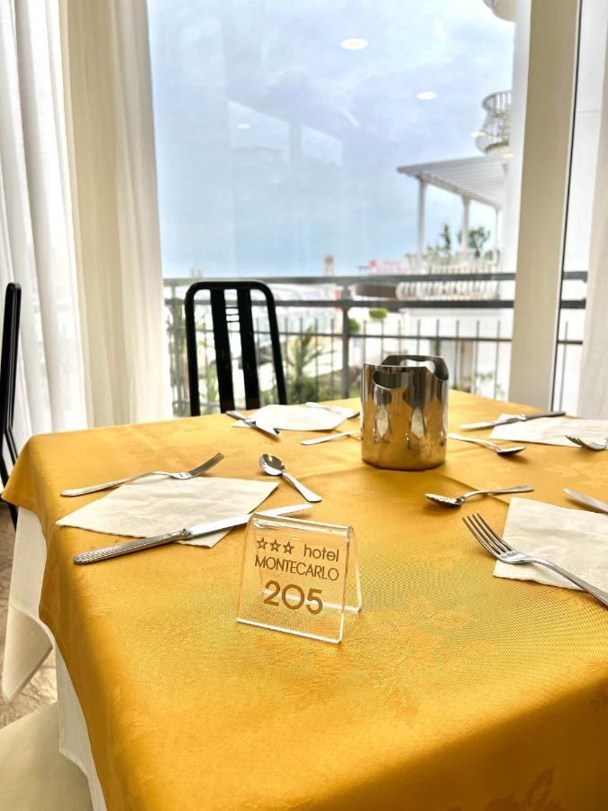 Hotel B&B Montecarlo Милано Мартима Екстериор снимка